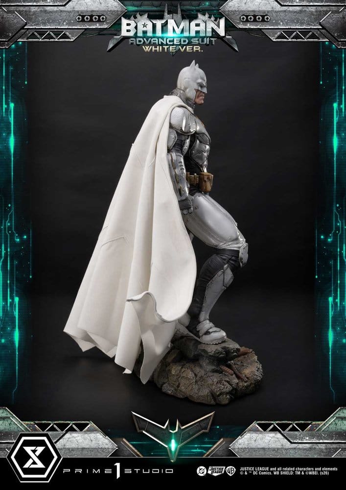 DC Comics Ultimate Museum Masterline Statue Batman Advanced Suit White Version (Design By Josh Nizzi) 51 cm, view 4
