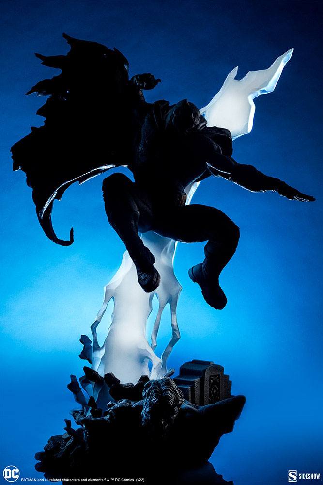 DC Comics Premium Format Statue Batman: The Dark Knight Returns 80 cm, view 2