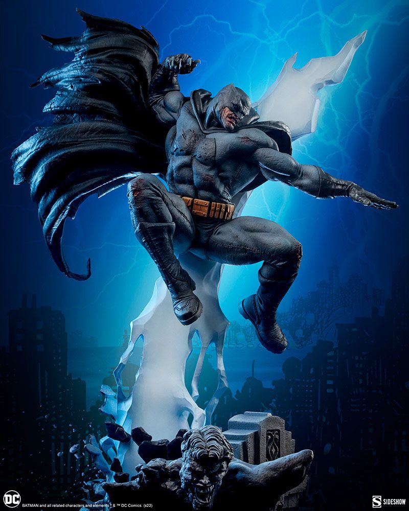 DC Comics Premium Format Statue Batman: The Dark Knight Returns 80 cm, view 3